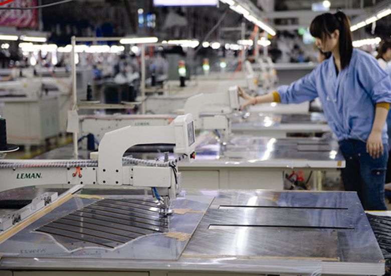 Автоматическая швейная машина по шаблонам